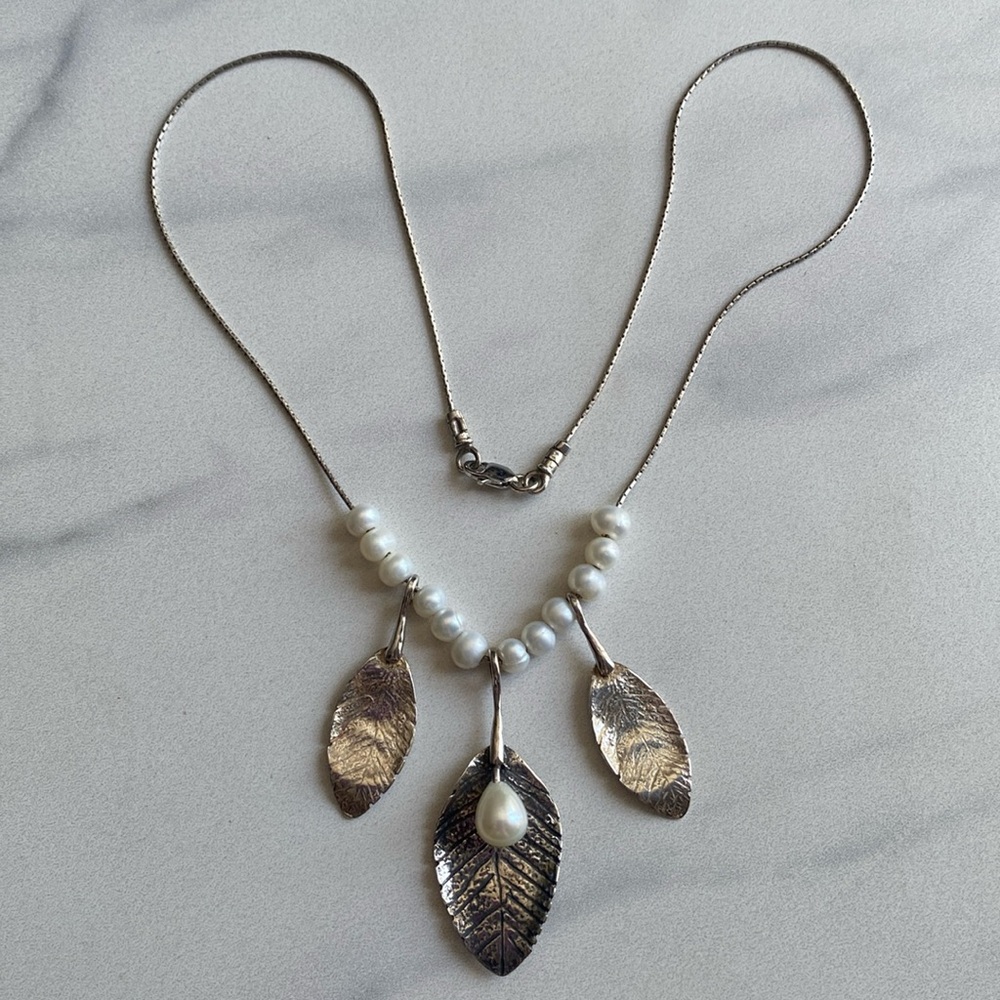 Pearl & leaf‎ 925 sterling silver statement necklace